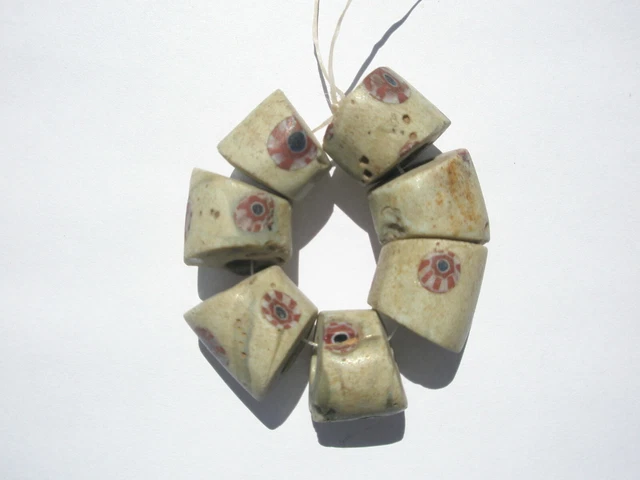 Antique Venetian Ivory/White Chevron Millefiori Trade Beads - 12-13x11-13mm - 7