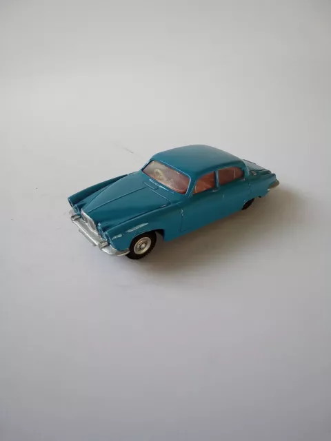 Dinky Jaguar Mk 10 No 142