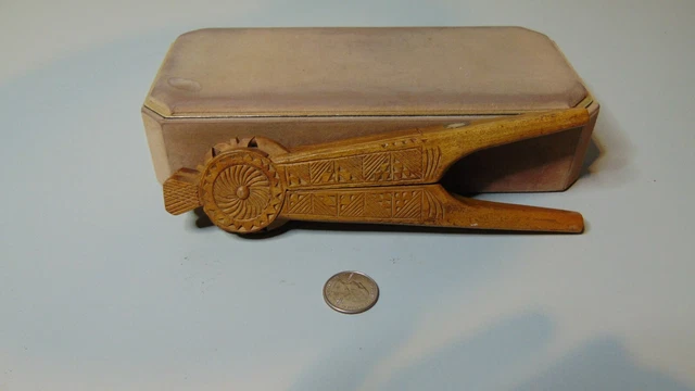 Vintage Hand Carved Wooden Nut Cracker Made In Yugoslavia 2