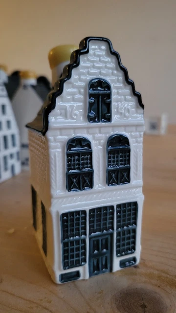 Number 15 - Delft KLM Bols Miniature Amsterdam House - WITH CHIMNEY