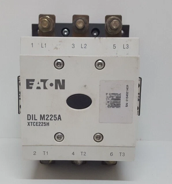 Contacteur Eaton CE15DNS3 220-240V 50-60Hz Avec C320KGS1 4F - Occasion Fonctionnel