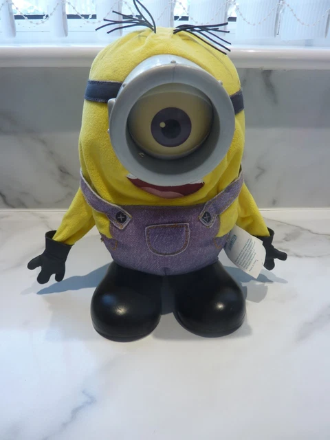 DESPICABLE ME MINIONS Tumbling Laughing Plush Minion Stuart Electronic ...