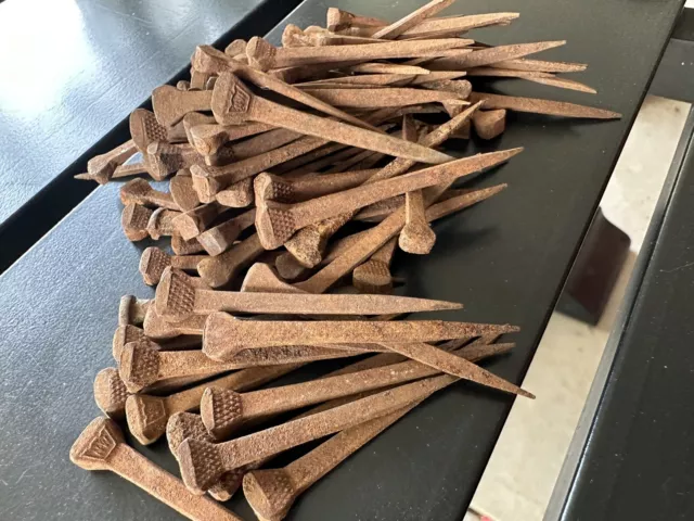 Vintage lot of  100 square nails finish (1-3/4"L)