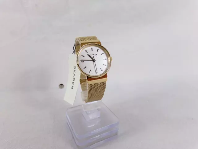 Skagen-Montre femme à trois aiguille en acier a mailles dorées-Réf SKW7202