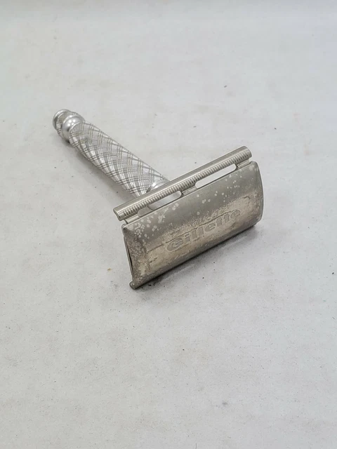 Vintage Gillette Tech ball end Safety Razor N-2 1968 aluminum DE