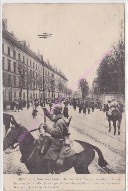 CPA 57000 METZ French Airmen Flying Over Military Streets Horse Ca1918
