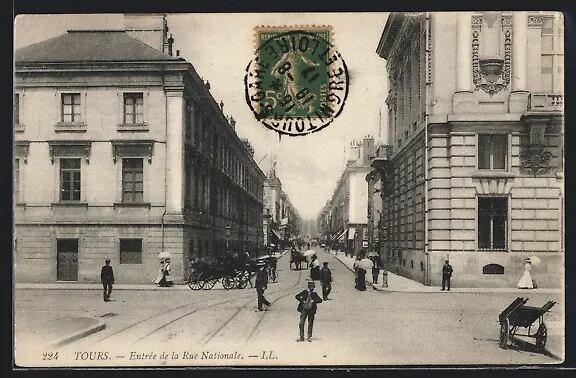 CPA Tours, Entrèe de la Rue Nationale 1917