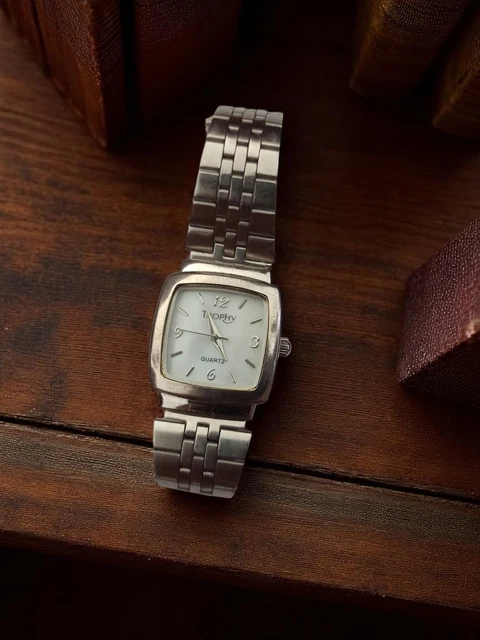 Montre Slava Quartz Vintage Femme - Style Classique Élégant