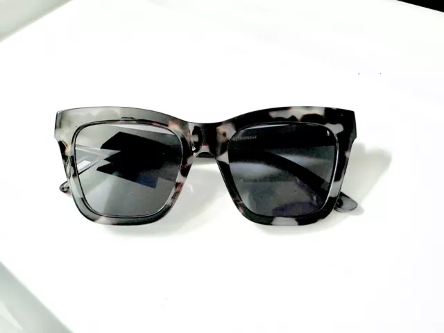 Women’s Sunglasses Black One Size