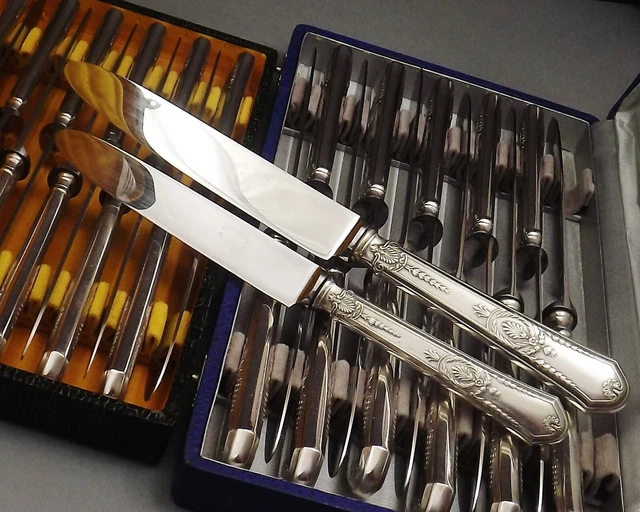 Boulenger Menagere 24 Couteaux Style Empire Metal Argente Et Inox Vers 1950