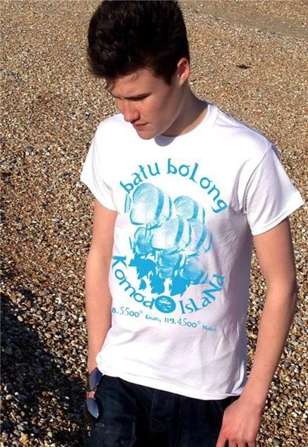 Batu Bolong - Komodo Island Top Ten Scuba Dive Site T-Shirt Tutte le Taglie