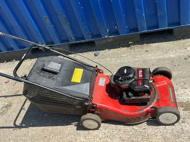 SOVEREIGN 40CM HAND PUSH PETROL LAWNMOWER WITH SE475 ENGINE See