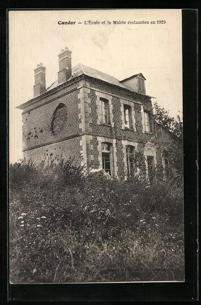 CPA Candor, L´École et la Mairie restaurées en 1919