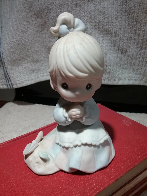 PRECIOUS MOMENTS MEMBERSHIP Figurine 1992 "Sowing the Seeds of Love" $2