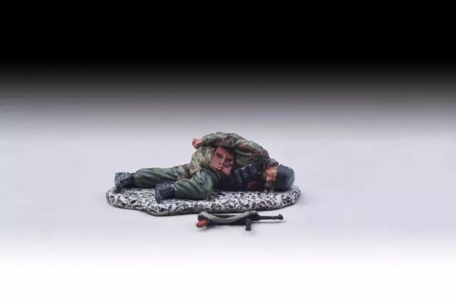 THOMAS GUNN FJ026B - Fallen Paratrooper (Winter) WW2 Painted Diecast Metal