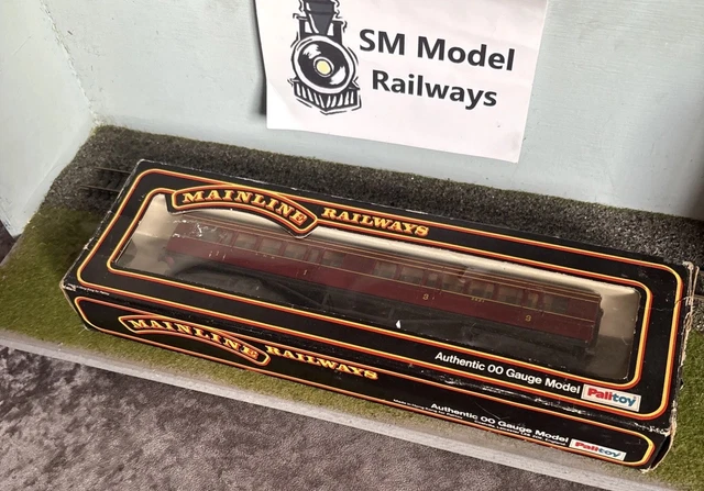 MAINLINE 37109 LMS 57' Composite Coach, No 3621,Maroon Livery ...