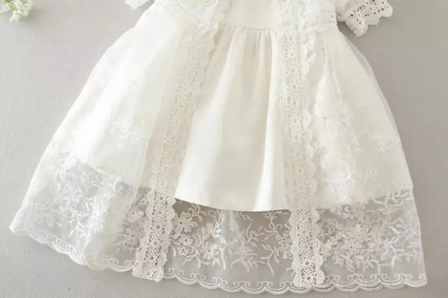 Wunderschönes Spitzenstickerei Taufkleid Baby Kleinkind Taufkleid mit Motorhaube 3