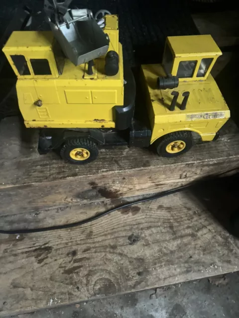 Vintage 1970s Tonka USA Pressed Steel Mighty Crane Truck Toy L24