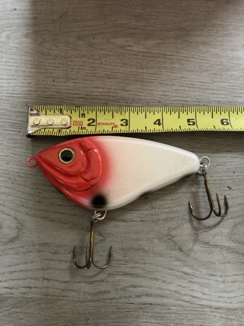 Strike Pro USA Red and white Rattling Lipless Crankbait Lure
