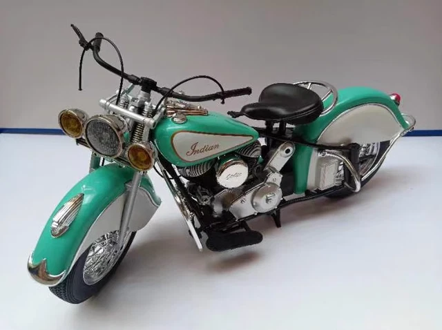 VINTAGE INDIAN MOTORCYCLE 1/6 Scale Diecast w/ Plastic 53603