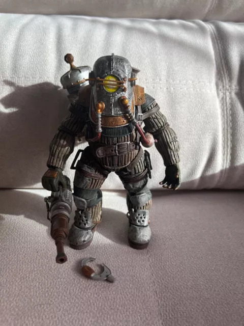 BIOSHOCK 2 - NECA - 2012 - Ultra Deluxe Big Daddy Rosie - USED USADO