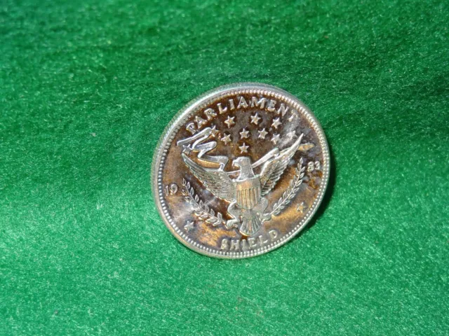 1983 Parliament Shield 31.1 Grams.999 Fine Silver Art Round 1 Troy ounce Scarce