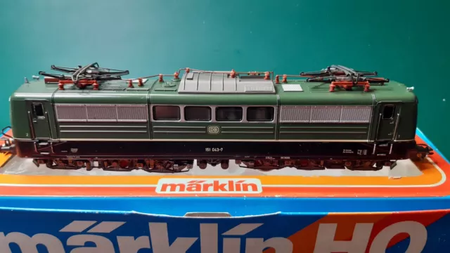 Märklin H0 3057 E-Lok BR 151 chromoxidgrün mfx/DCC/Sound/HLA