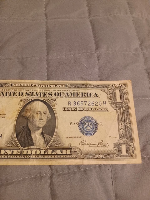 Series 1935 E One Dollar Bill Silver Certificate Blue Seal 3