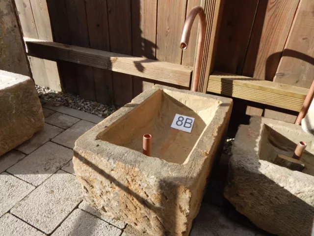 Zierbrunnen aus Sandstein,Wasserspiel,Gartenbrunnen,Waschbecken,Trog,