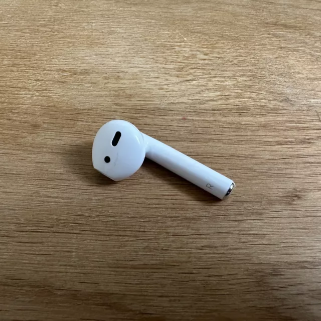 Genuine Apple AirPods 2nd Generation Replacement Gen 2 RIGHT AirPod - A2032. C.
