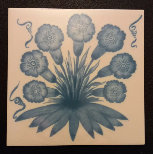 Kenneth Clark Ceramics William Morris repro tile "Primrose" 154 x 154 x 6.5 mm