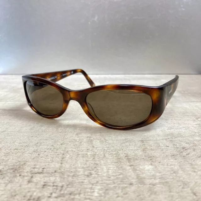 CHANEL H-5076 C.502/73 Brown Tortoise Sunglasses Mother of Pearl