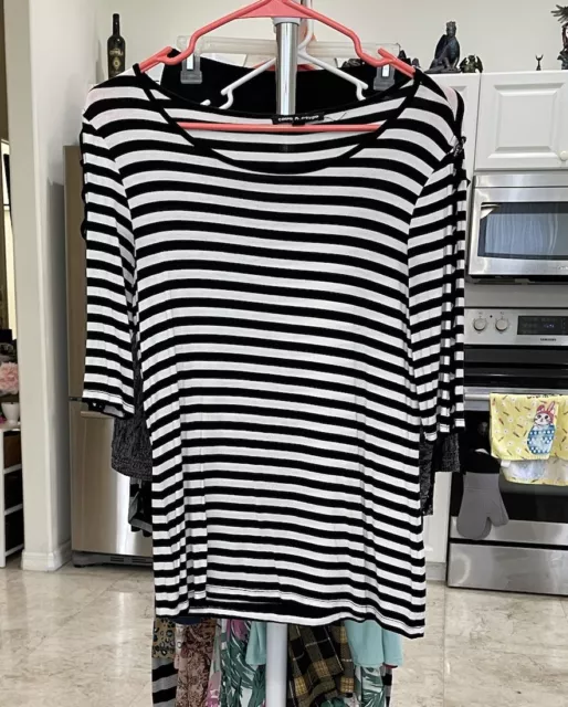 Cable And Gauge Black And White Striped Top Crisscross Open 3/4 Sleeves Small