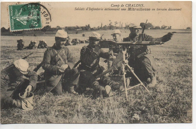 CHALONS SUR MARNE - Marne - CPA 51 - Vie MILITAIRE - Camp - Soldats Mitrailleuse