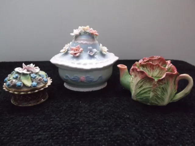 Lot of 3 Vintage Trinket Boxes, 1 Musical