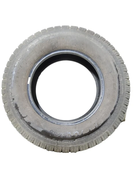 LT245/75R17 BFGoodrich Rugged Trail T/A 121 R Used 7/32nds