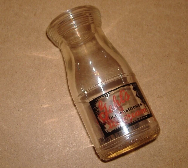 Vintage 2 Color Pyro Gehl's Ice Cream Milwaukee WI Half Pint Milk Cream Bottle