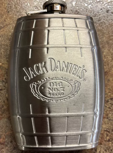 Jack Daniels Old No 7 Stainless Steel 6 oz Barrel Shaped Hip Flask 2007 Whiskey