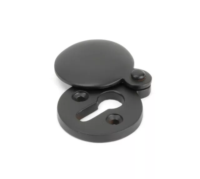 From The Anvil 83951 Aged Bronze 30mm Round Escutcheon