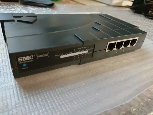 SMC Networks SMC7004ABR Broadband Router 10/100 WAN COM Drucker Port 4x LAN RJ45 3