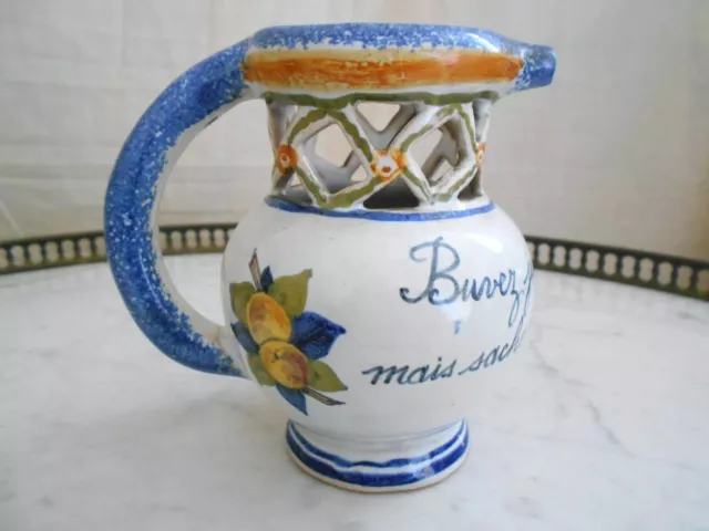 Pichet Trompeur " Buvez Je Le Veux Bien Mais Sachez .. " Faience De Malicorne ?