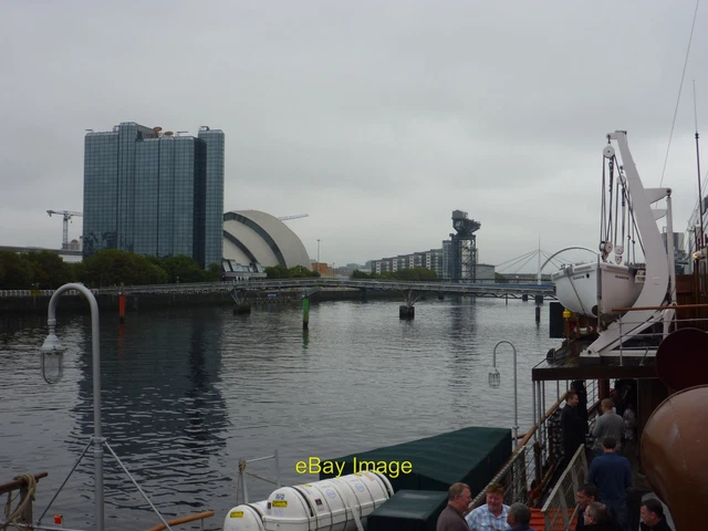 Photo 6x4 Doon The Watter, 25th June 2011 : The River Clyde at the Glasgo c2011