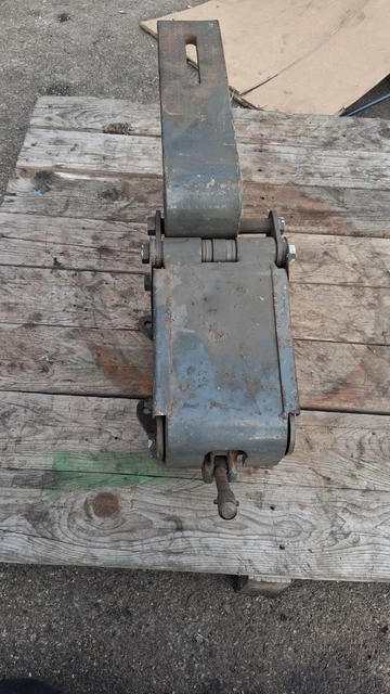 Fendt Farmer 2 FW139/3 Stirndeckel Steuerung Motor MWM KD 110,5