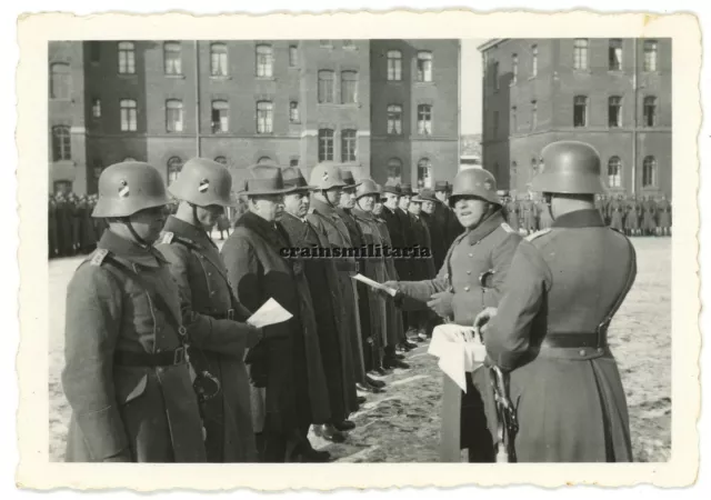 Orig. Foto Appell Pi.Btl.5 Pionier Soldaten in Kaserne ULM Donau Offizier