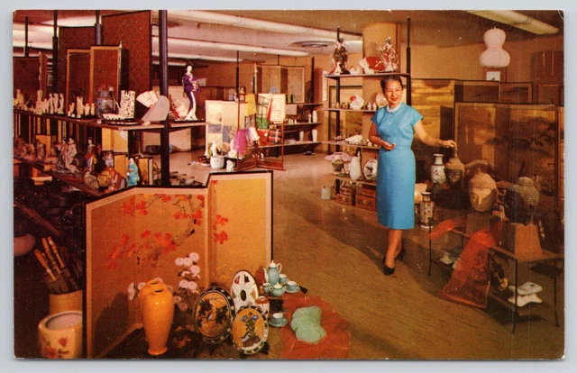 Postcard Oriental Room at the Liberty House Waikiki Hawaii NH1