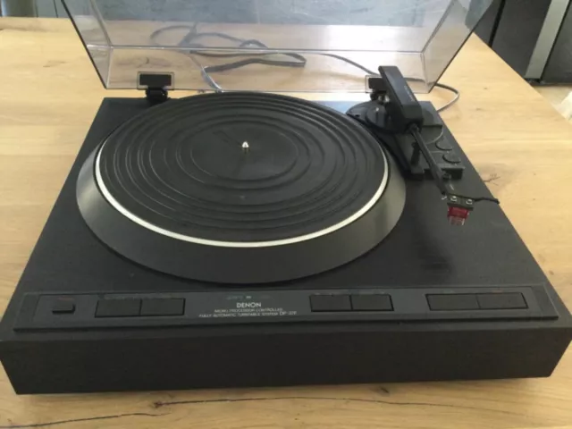 Denon DP - 37 F Plattenspieler schwarz