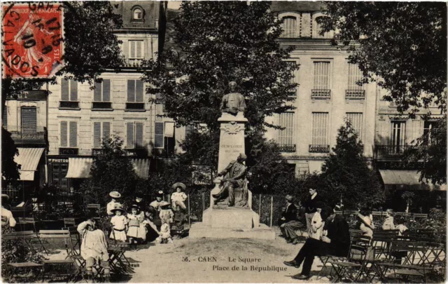 CPA CAEN Le Square - Place de la Republique (1258422)