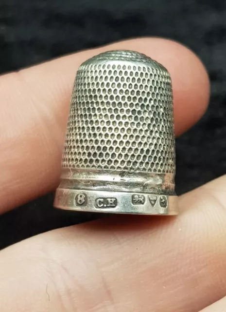 Charles Horner 1913 Chester Antique English Sterling 925 Silver Thimble.