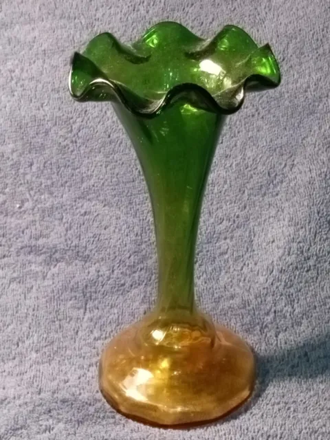 Loetz ? Iridescent Green Art Glass 7-1/2 " Vase