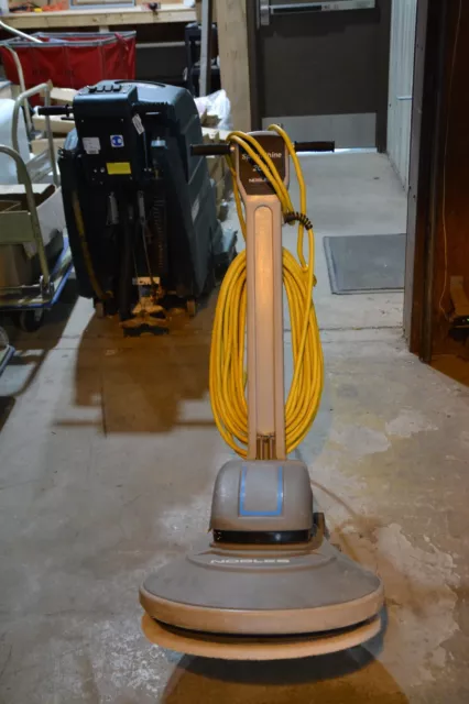 Tested And Powers On Tennant Nobles Spr2000H Corded Electric Burnisher. Tested And Powers On Tennant Nobles Spr2000H Corded Electric Burnisher.